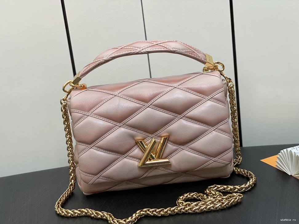 WIS GO-14 MM VUITTON LOUIS 1208